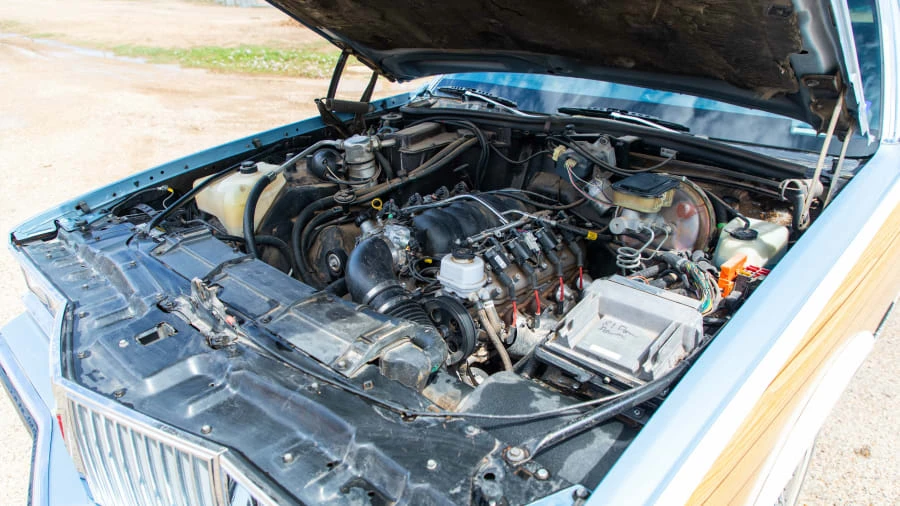 1981 Pontiac Safari - Image 6 of 14