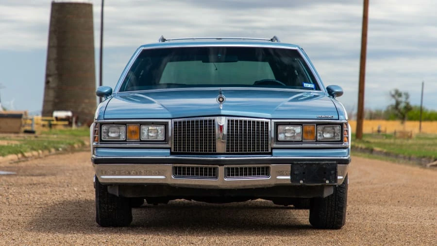 1981 Pontiac Safari - Image 10 of 14