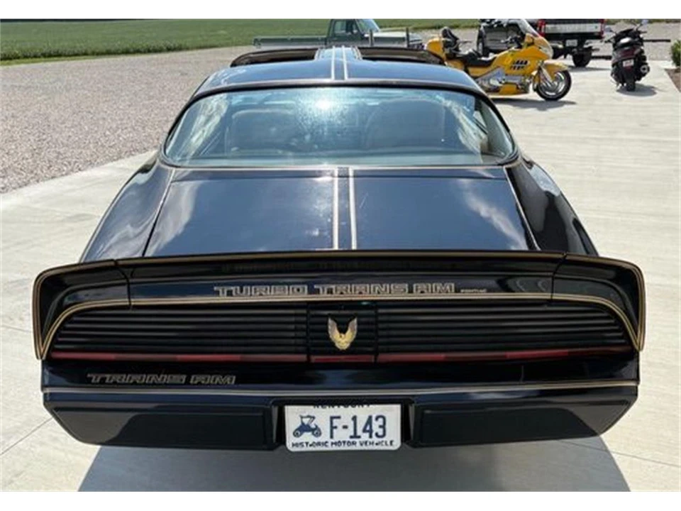 1981 Pontiac Firebird 2nd Gen - Image 6 of 31