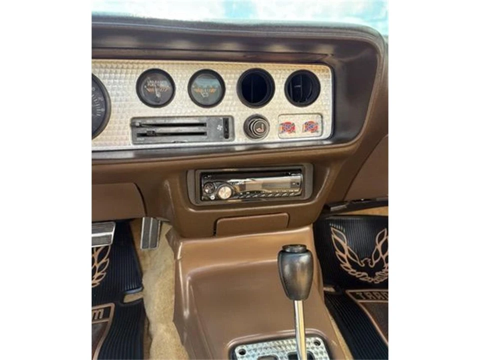 1981 Pontiac Firebird 2nd Gen - Image 24 of 31