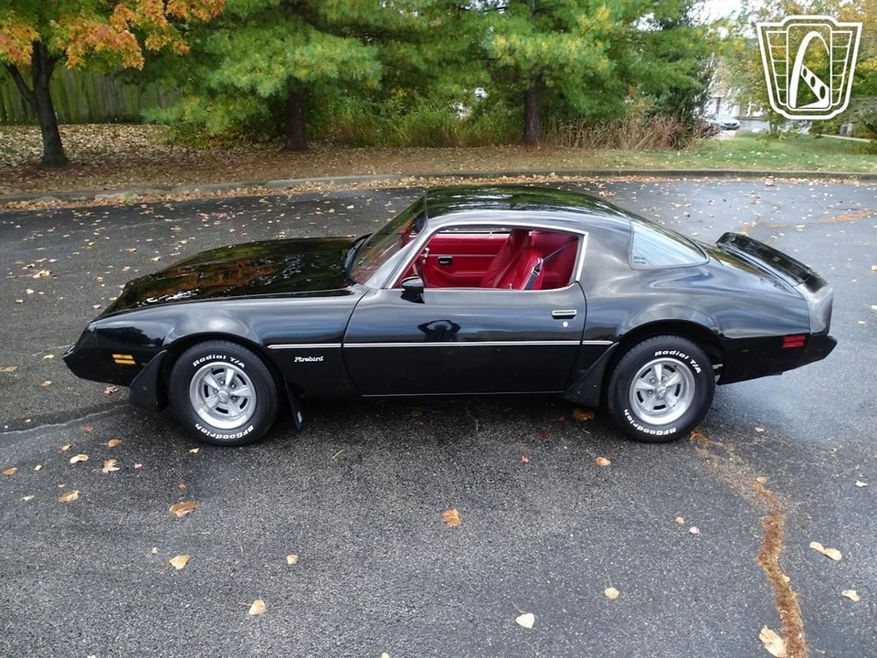1981 Pontiac Firebird 2nd Gen - Image 7 of 21