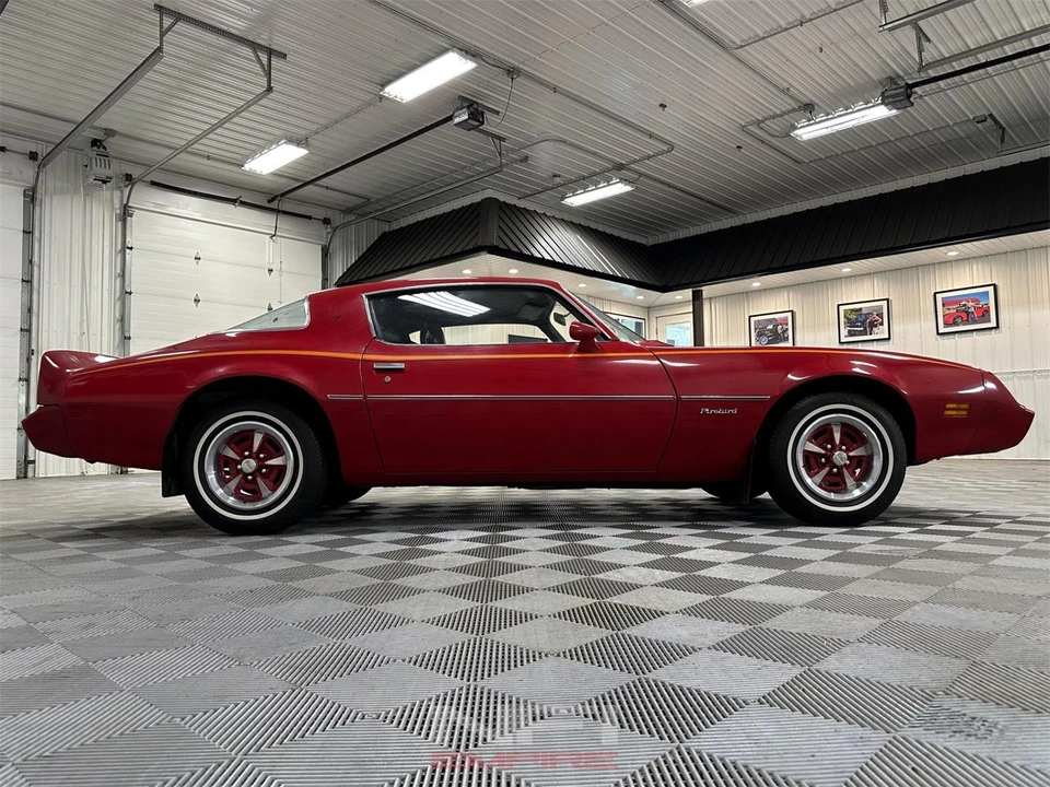 1981 Pontiac Firebird 2nd Gen - Image 17 of 31