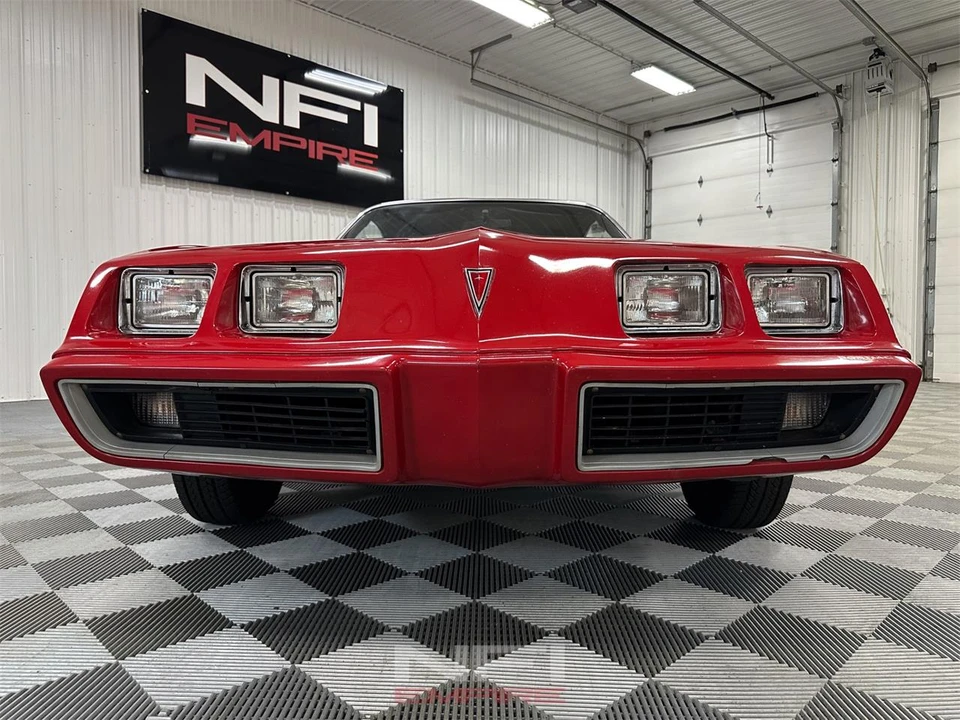 1981 Pontiac Firebird 2nd Gen - Image 14 of 31