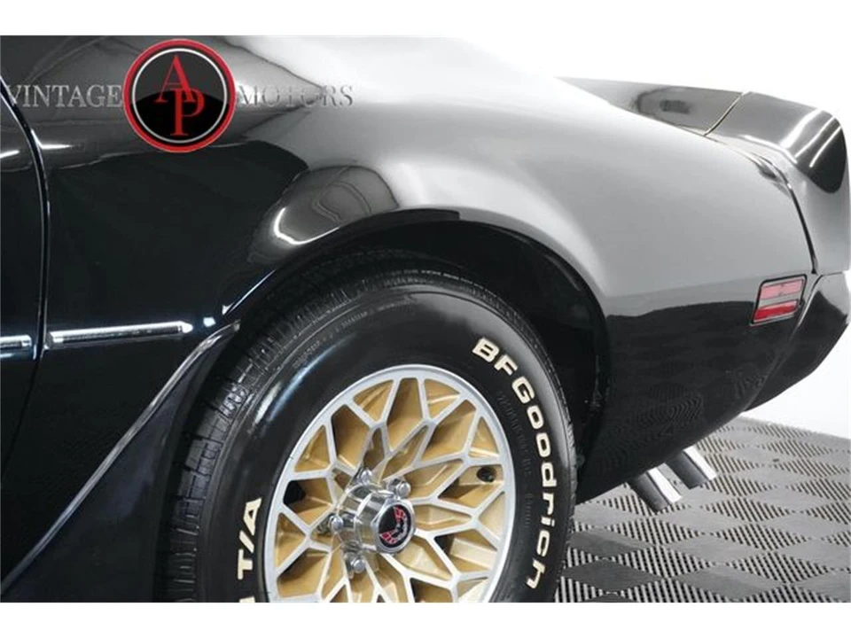 1981 Pontiac Firebird 2nd Gen - Image 10 of 31