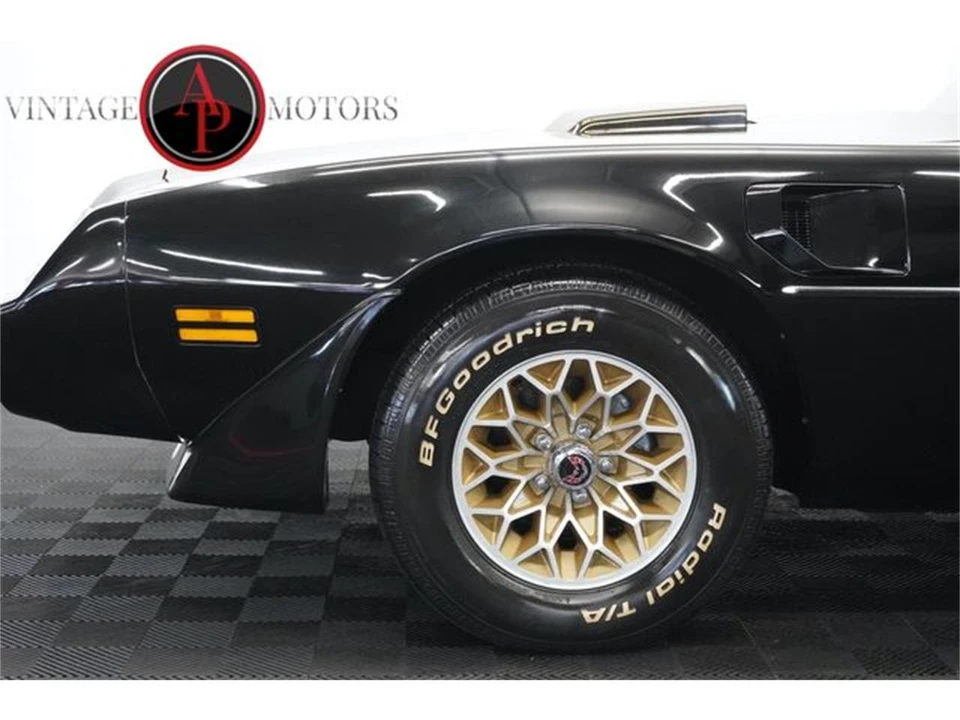 1981 Pontiac Firebird 2nd Gen - Image 11 of 31