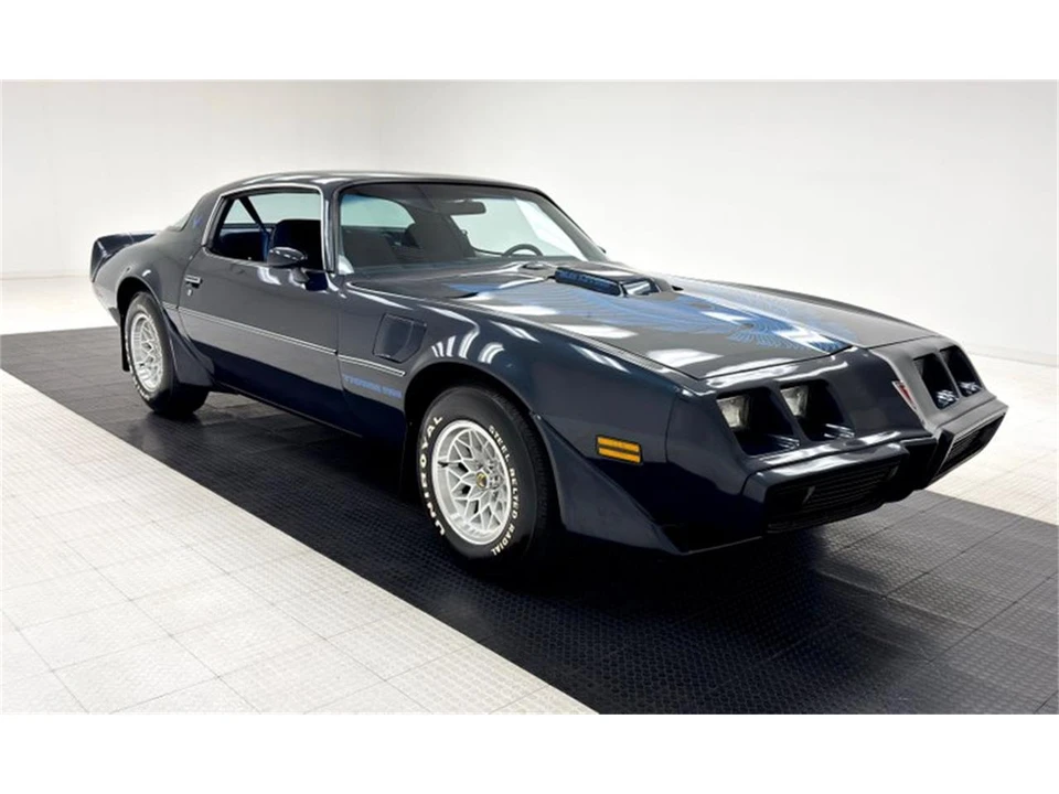 1981 Pontiac Firebird 2nd Gen - Image 7 of 31