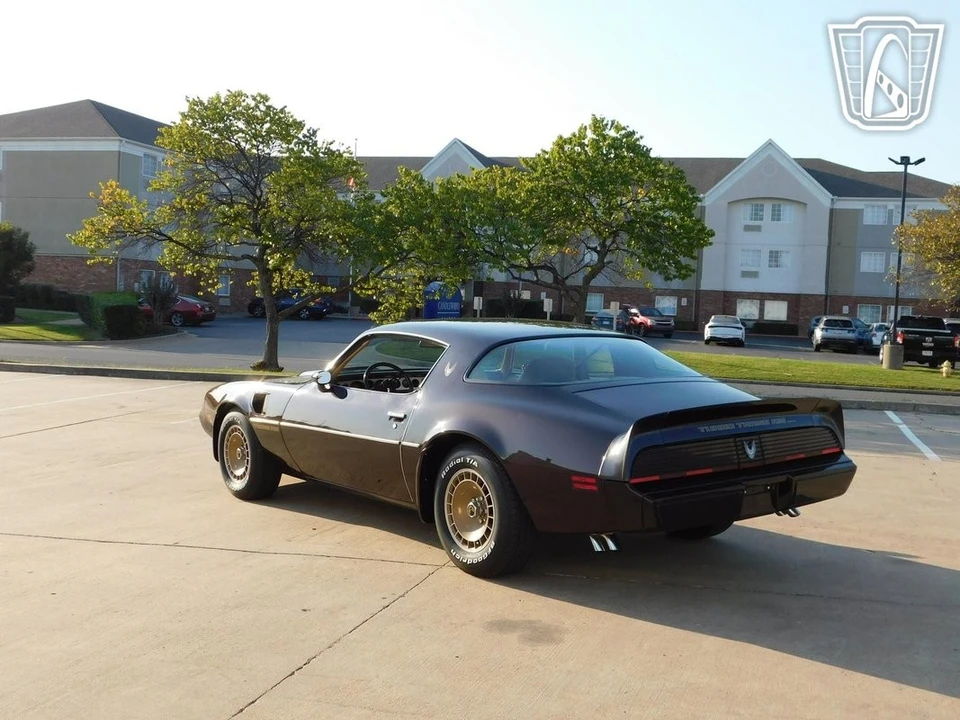 1981 Pontiac Firebird 2nd Gen - Image 8 of 12