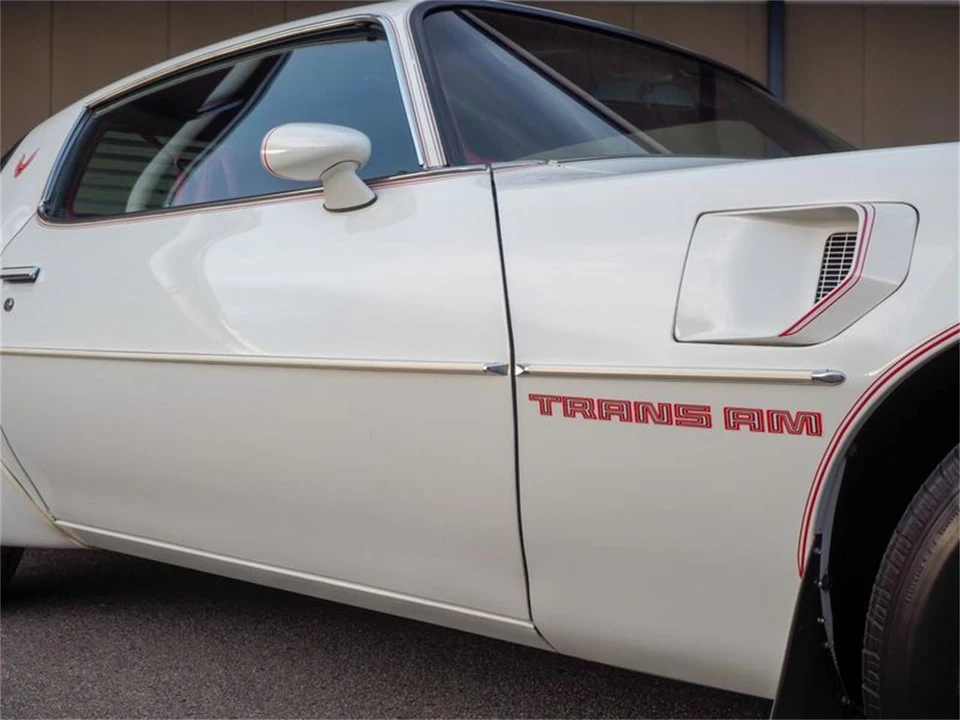 1981 Pontiac Firebird 2nd Gen - Image 12 of 31