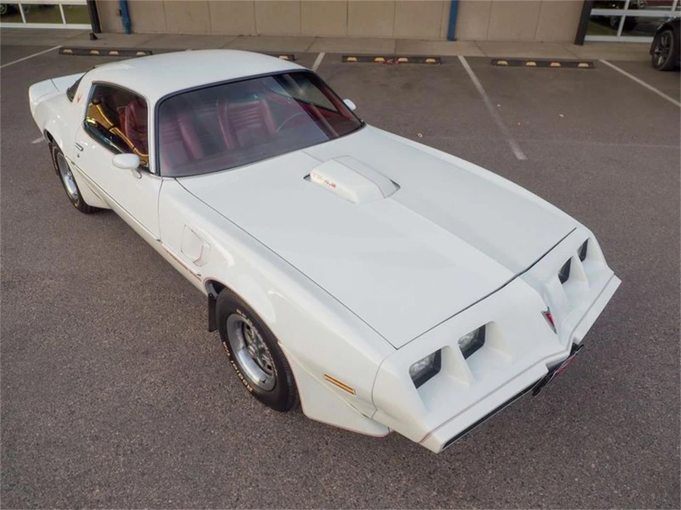1981 Pontiac Firebird 2nd Gen - Image 8 of 31