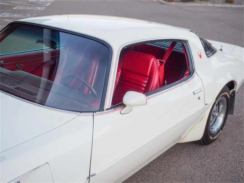 1981 Pontiac Firebird 2nd Gen - Image 28 of 31