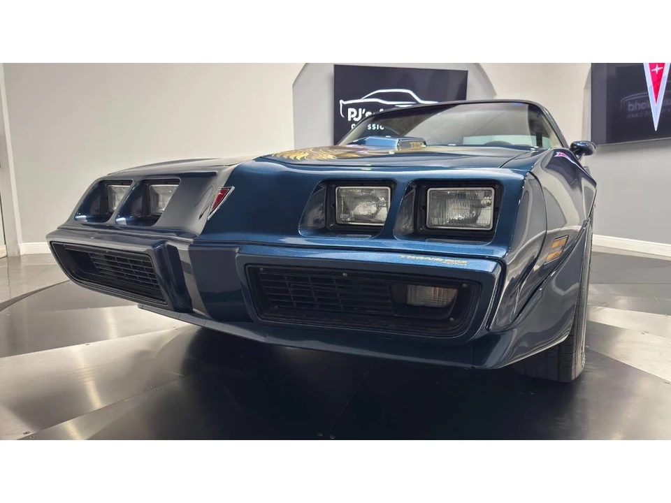 1981 Pontiac Firebird 2nd Gen - Image 13 of 31