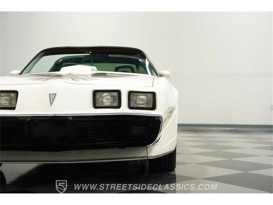 1981 Pontiac Firebird 2nd Gen - Image 18 of 31