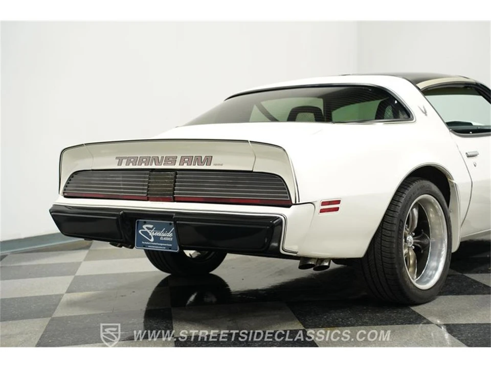 1981 Pontiac Firebird 2nd Gen - Image 24 of 31
