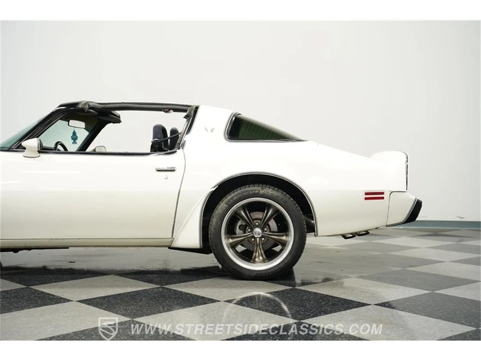 1981 Pontiac Firebird 2nd Gen - Image 22 of 31