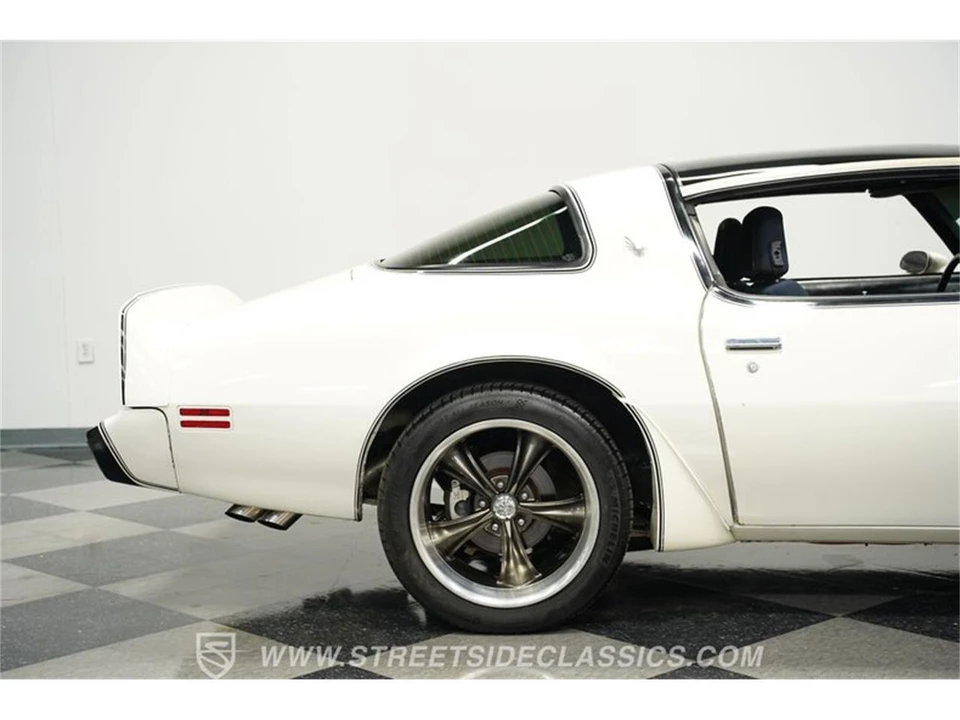 1981 Pontiac Firebird 2nd Gen - Image 27 of 31