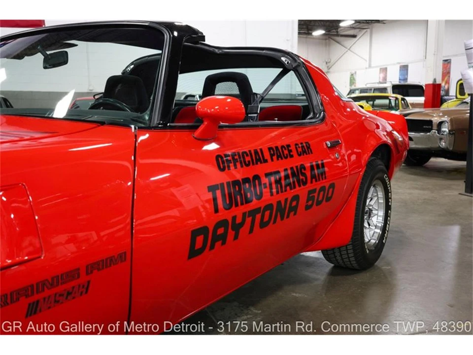 1981 Pontiac Firebird 2nd Gen - Image 21 of 31