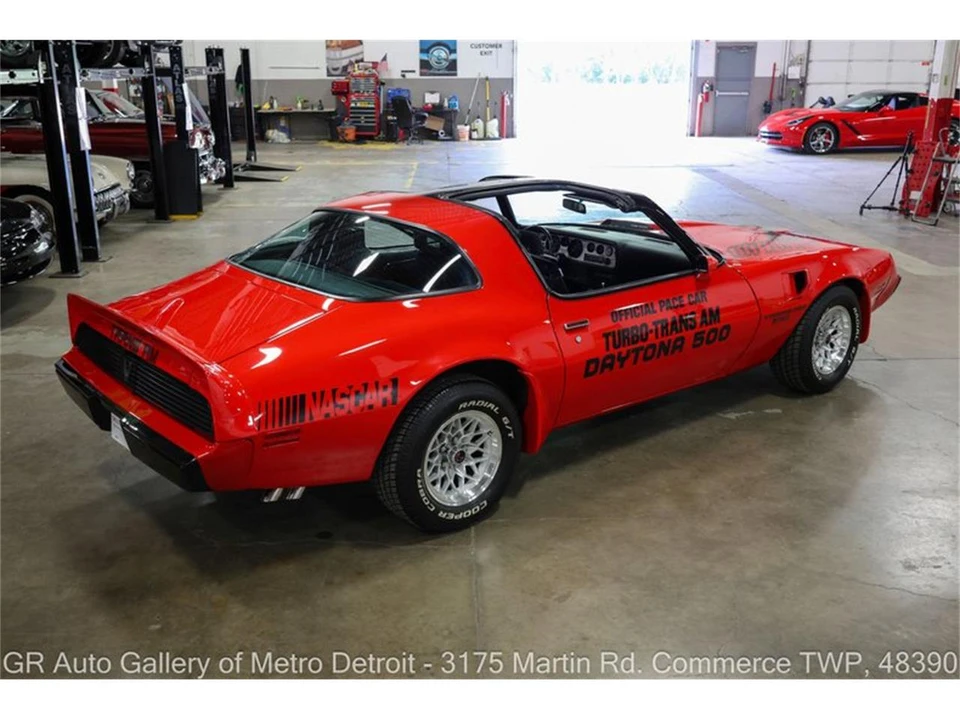 1981 Pontiac Firebird 2nd Gen - Image 8 of 31