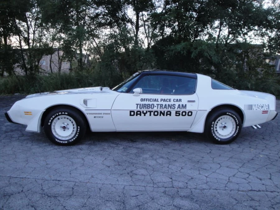 1981 Pontiac Firebird 2nd Gen - Image 2 of 10