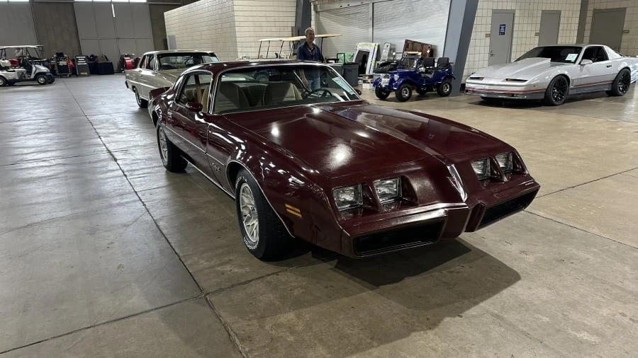 1981 Pontiac Firebird 2nd Gen - Image 8 of 14