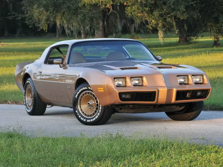 1981 Pontiac Firebird 2nd Gen - Image 2 of 2