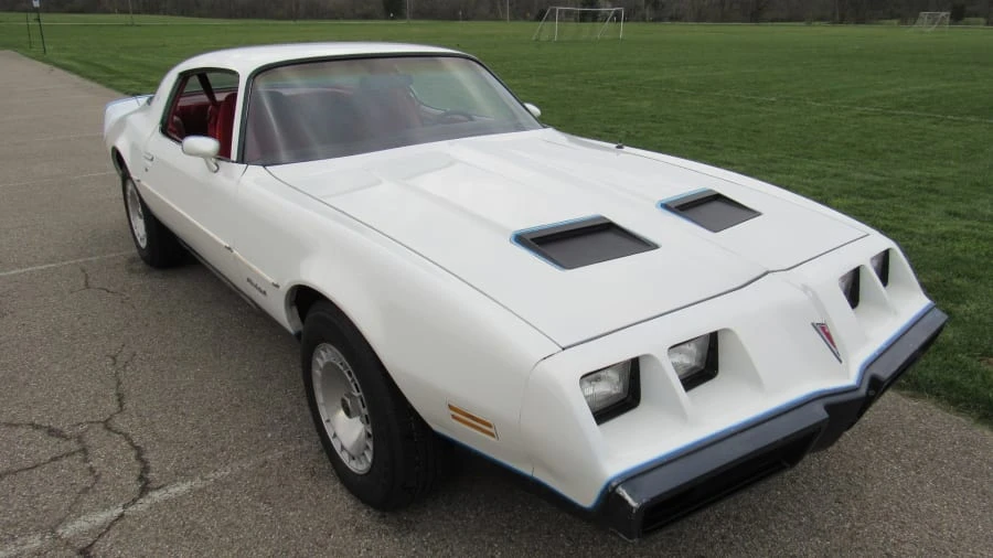 1981 Pontiac Firebird 2nd Gen - Image 8 of 8