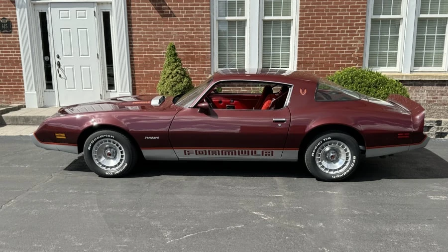 1981 Pontiac Firebird 2nd Gen - Image 2 of 10