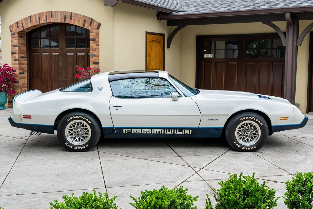 1981 Pontiac Firebird 2nd Gen - Image 4 of 31