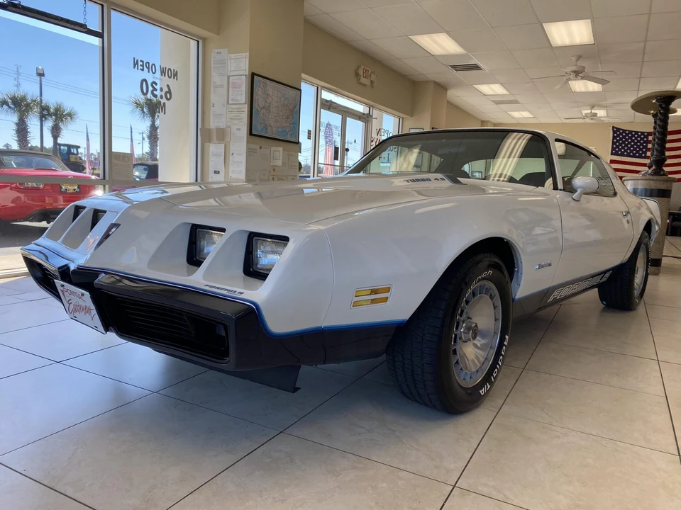 1981 Pontiac Firebird 2nd Gen - Image 11 of 31