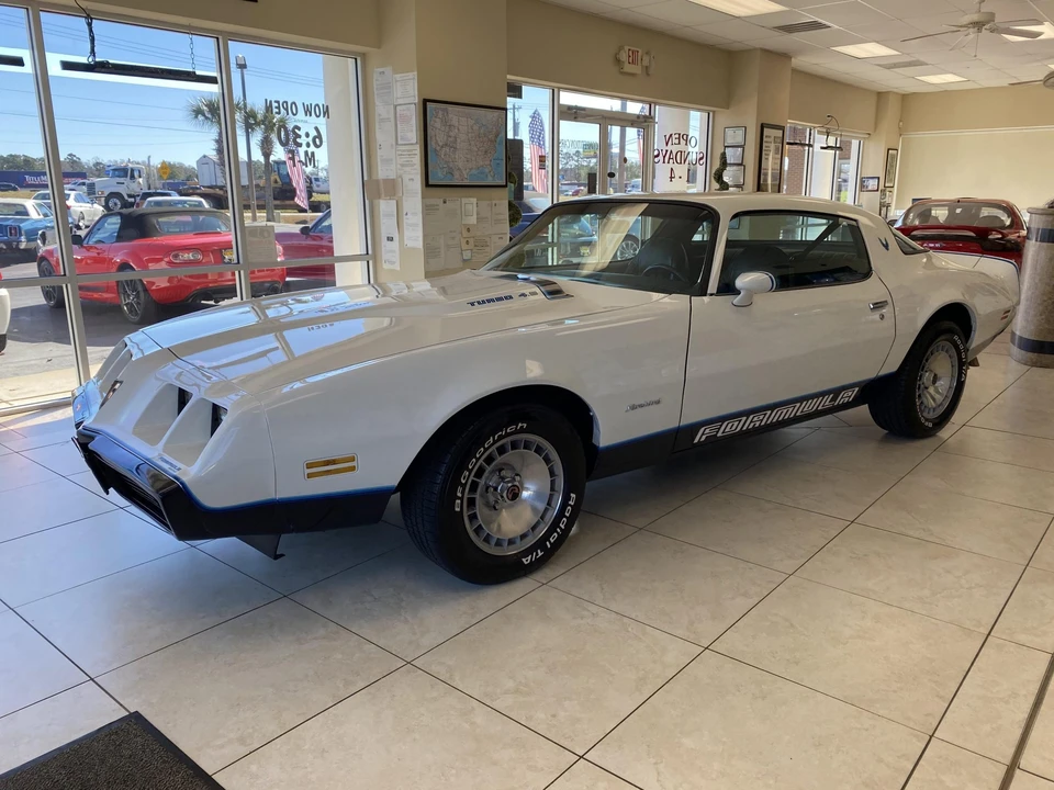 1981 Pontiac Firebird 2nd Gen - Image 13 of 31