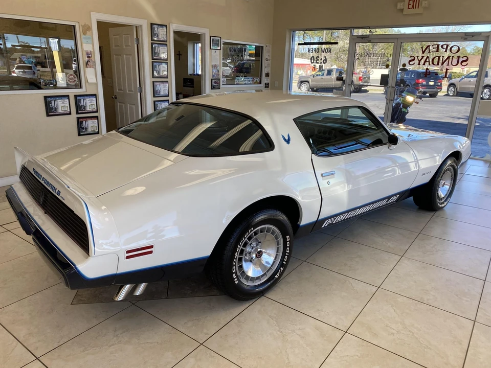 1981 Pontiac Firebird 2nd Gen - Image 4 of 31