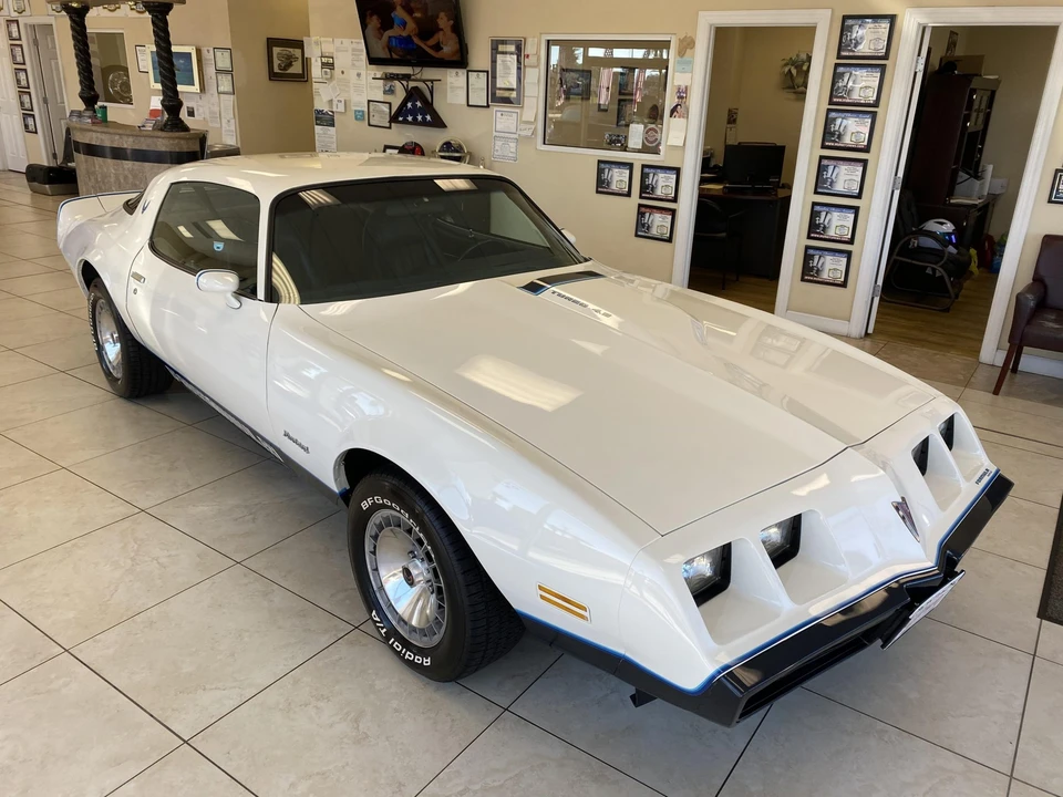 1981 Pontiac Firebird 2nd Gen - Image 7 of 31
