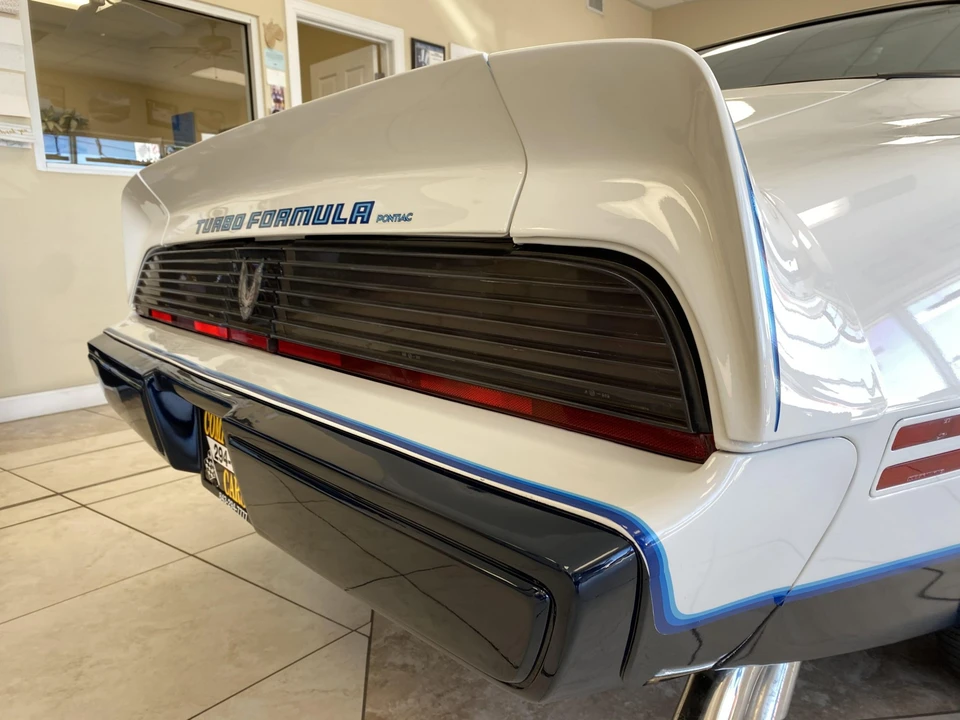 1981 Pontiac Firebird 2nd Gen - Image 24 of 31