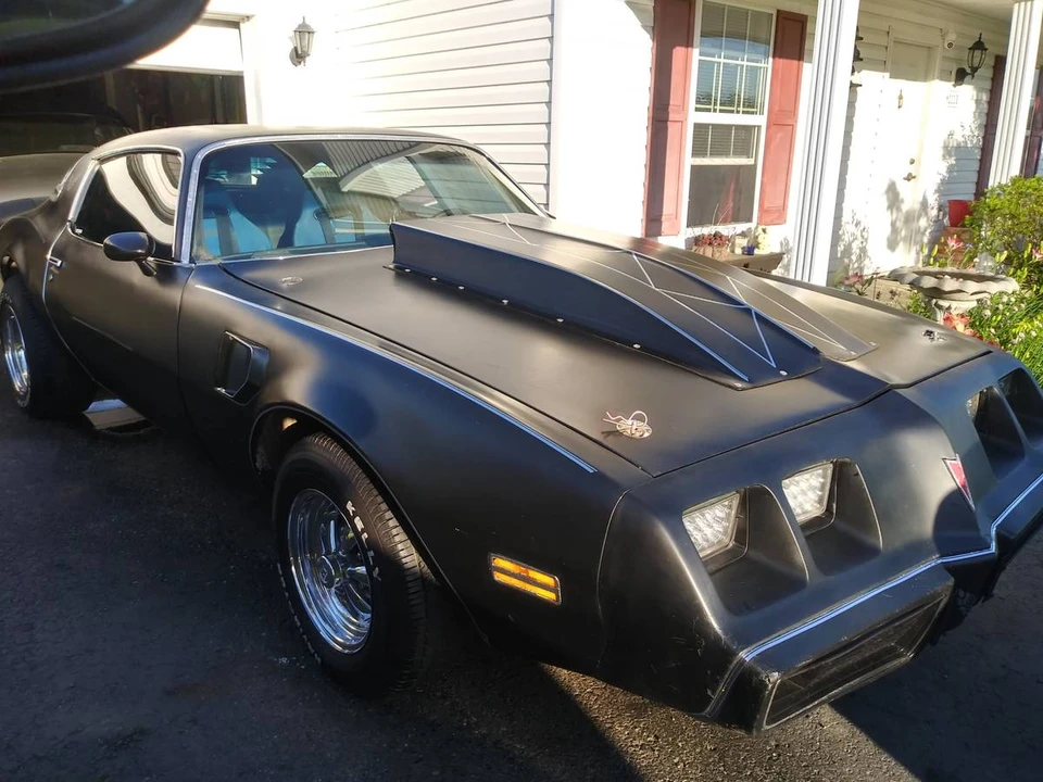 1981 Pontiac Firebird 2nd Gen - Image 2 of 12