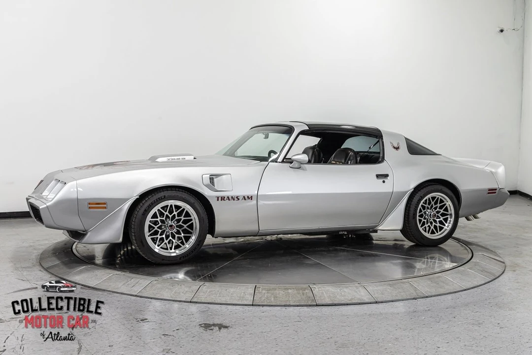 1981 Pontiac Firebird 2nd Gen - Image 11 of 31