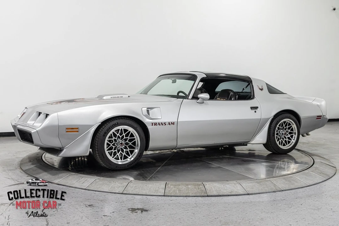 1981 Pontiac Firebird 2nd Gen - Image 10 of 31