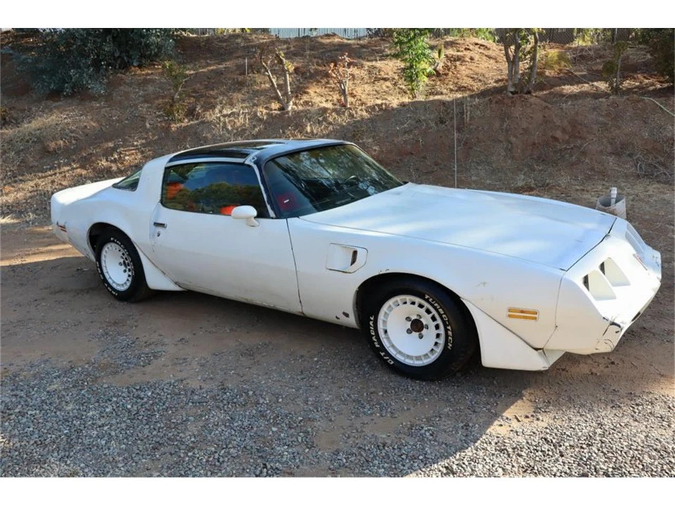 1981 Pontiac Firebird Trans Am 2nd Gen - Image 5 of 31