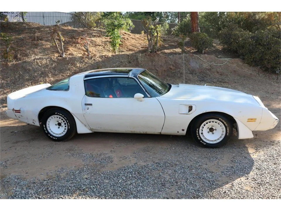 1981 Pontiac Firebird Trans Am 2nd Gen - Image 6 of 31