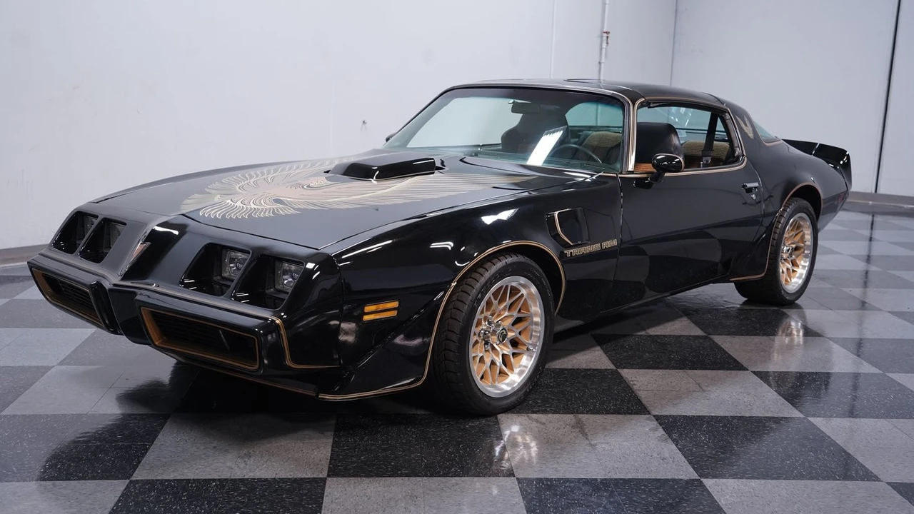 1981 Pontiac Firebird Trans Am 2nd Gen - Image 5 of 12