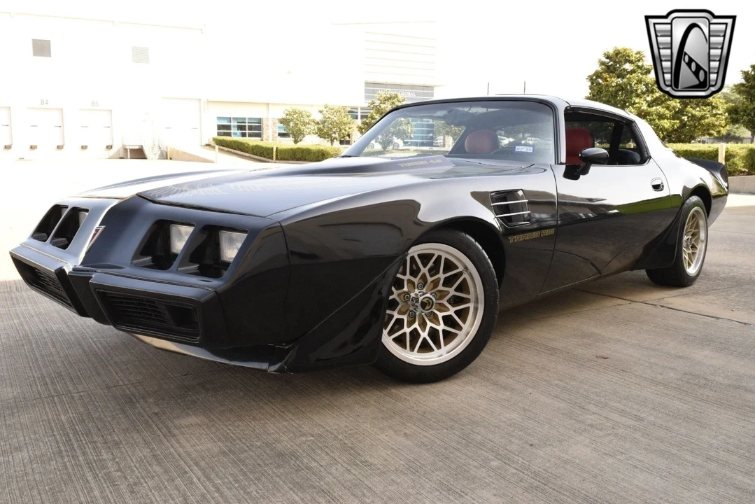 1981 Pontiac Firebird Trans Am 2nd Gen - Image 9 of 12
