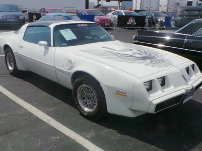 1981 Pontiac Firebird Trans Am 2nd Gen - Image 2 of 2