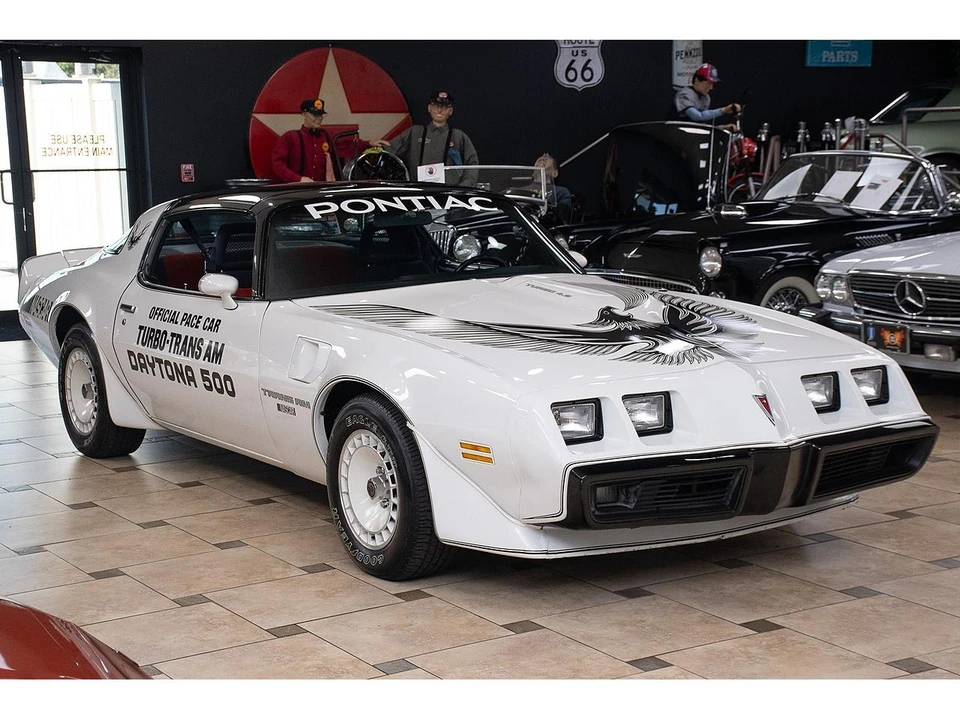1981 Pontiac Firebird Trans Am 2nd Gen - Image 5 of 31