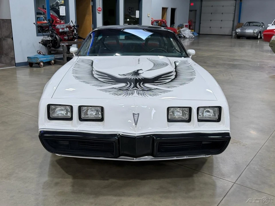 1981 Pontiac Firebird Trans Am 2nd Gen - Image 3 of 24