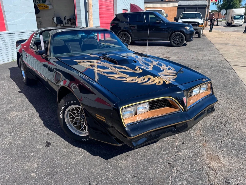 1981 Pontiac Firebird Trans Am 2nd Gen - Image 6 of 12