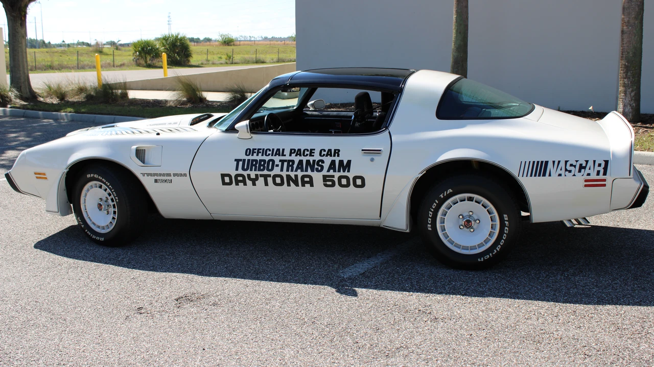 1981 Pontiac Firebird Trans Am 2nd Gen - Image 15 of 31