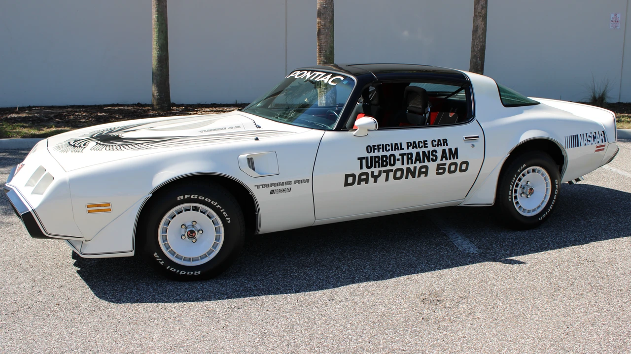 1981 Pontiac Firebird Trans Am 2nd Gen - Image 2 of 31