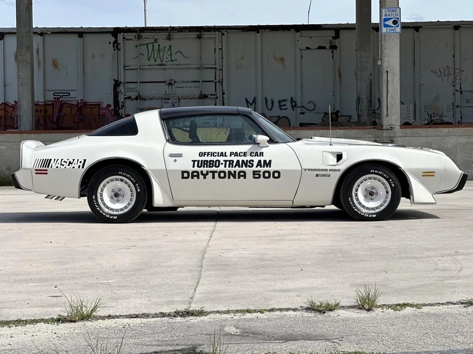 1981 Pontiac Firebird Trans Am 2nd Gen - Image 7 of 31