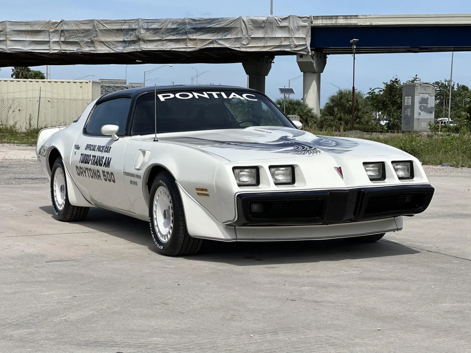 1981 Pontiac Firebird Trans Am 2nd Gen - Image 4 of 31