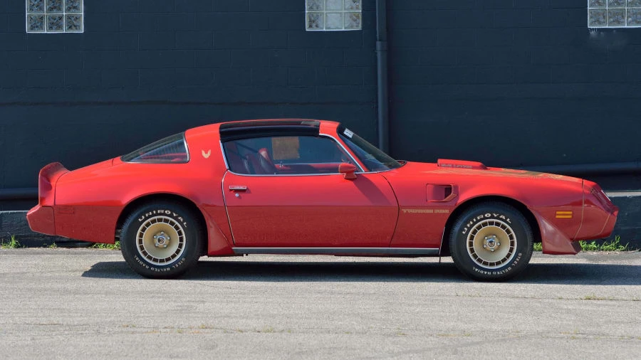 1981 Pontiac Firebird Trans Am 2nd Gen - Image 2 of 30