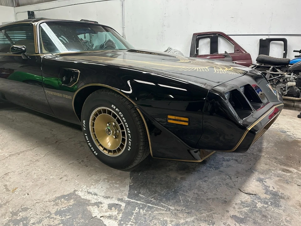 1981 Pontiac Firebird Trans Am 2nd Gen - Image 6 of 21