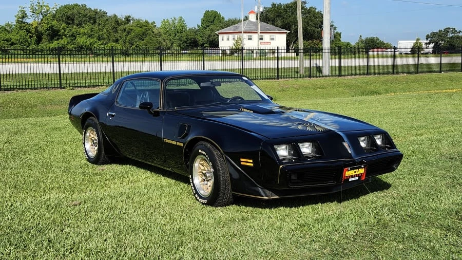 1981 Pontiac Firebird Trans Am 2nd Gen - Image 3 of 7